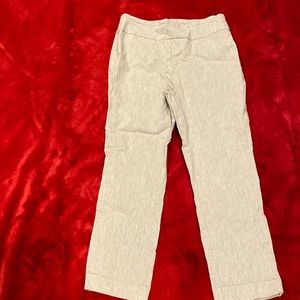 Light gray women’s pull on pant